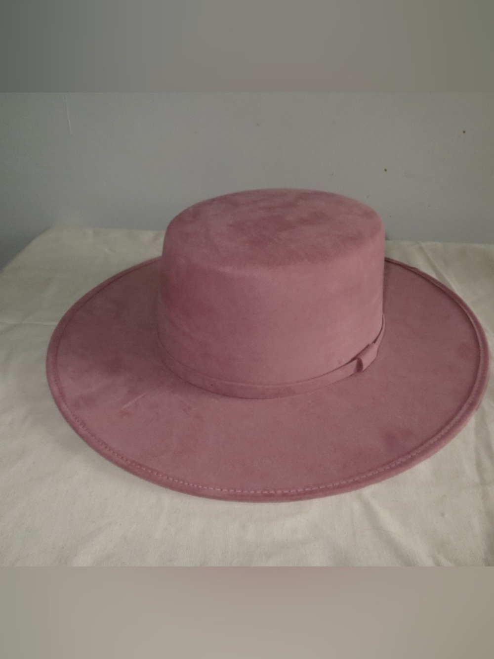 Bolero boater Tasha Dusty Rose Wide-Brim Suede Hat